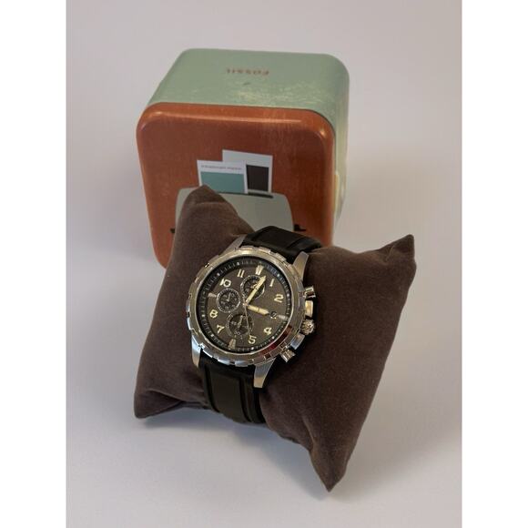 Fossil Dean Chronograph FS4613 Men’s Black Silicone Band Watch w/ Tin Box - Picture 1 of 15